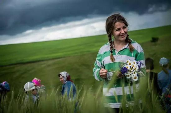 关于丝绸之路拉力赛，今天我们聊点“污”的