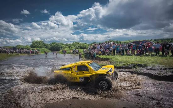 关于丝绸之路拉力赛，今天我们聊点“污”的