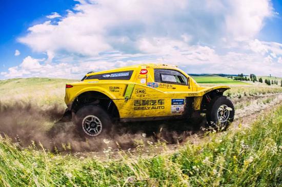 关于丝绸之路拉力赛，今天我们聊点“污”的