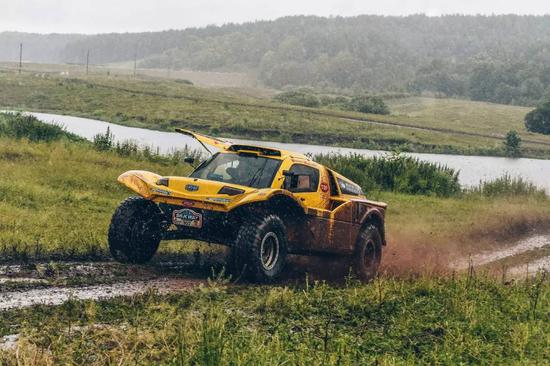 关于丝绸之路拉力赛，今天我们聊点“污”的