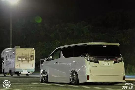 买辆丰田面包车只是开始 改成低趴才是赢家