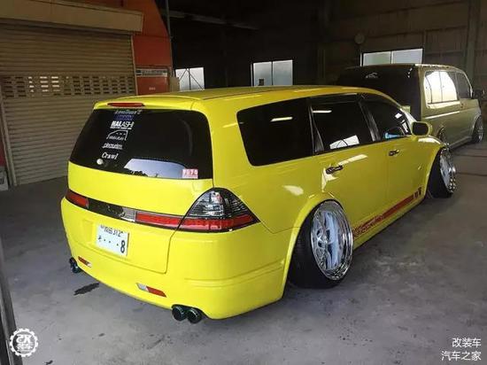 买辆丰田面包车只是开始 改成低趴才是赢家