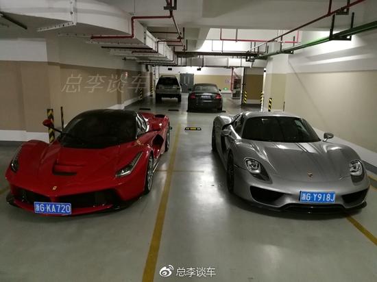 限量版超级跑车，洗车与众不同，从不去自动洗车房，因为怕
