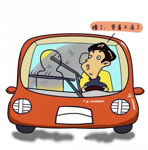 “高速上面遇到大暴雨怎么办”？老司机教你关键时刻能保命