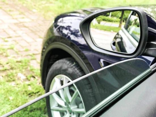 10万的家用车跟50万的豪车，做工用料差距这么大！