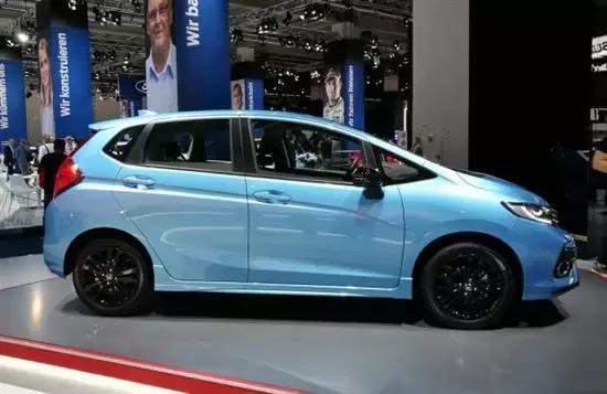 新款飞度德国上市 来中国就简配 6万起步