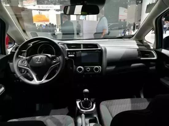 新款飞度德国上市 来中国就简配 6万起步