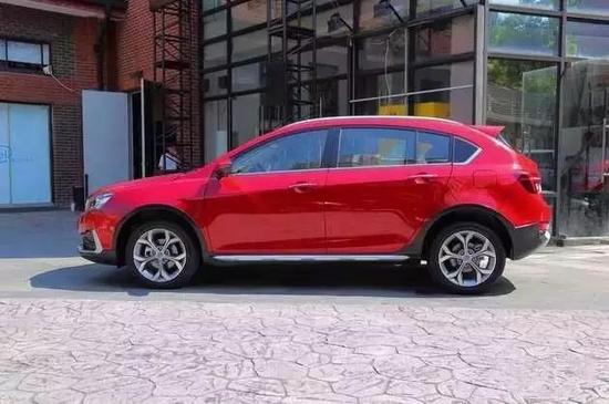 吉利S1上海亮相 售价6万起 搭1.4T+CVT