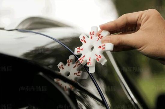 10万的家用车跟50万的豪车，做工用料差距这么大！