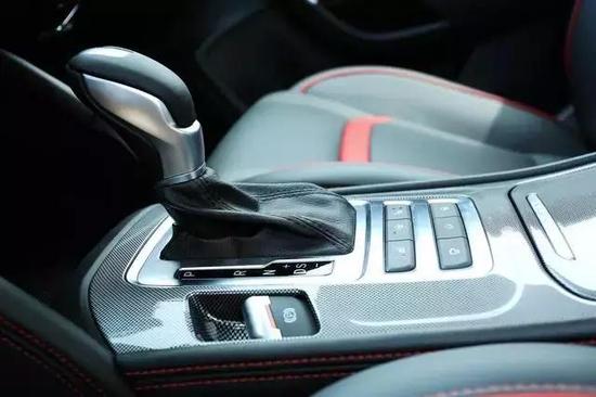 长安家族颜值最低的车 售价8万起步 销量直逼<a class=