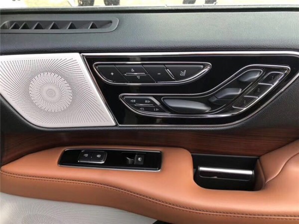 新款林肯领航员网红通通到我这里选车