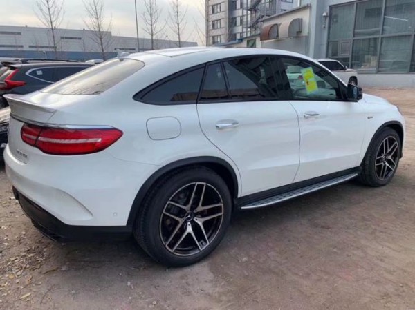 2020款奔驰gle4coupe四门掀背轿跑