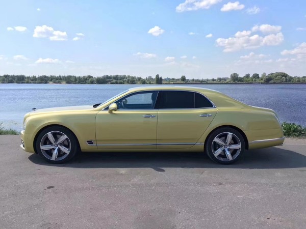 18款宾利慕尚极致版薄荷绿奢华suv出售