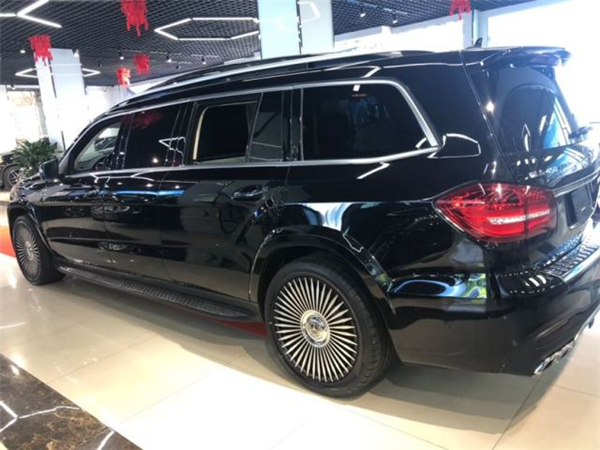 奔驰gls450加长版现车报价 豪华suv翘楚