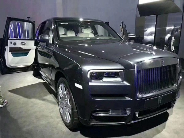 劳斯莱斯库里南加长版5.98米私人定制