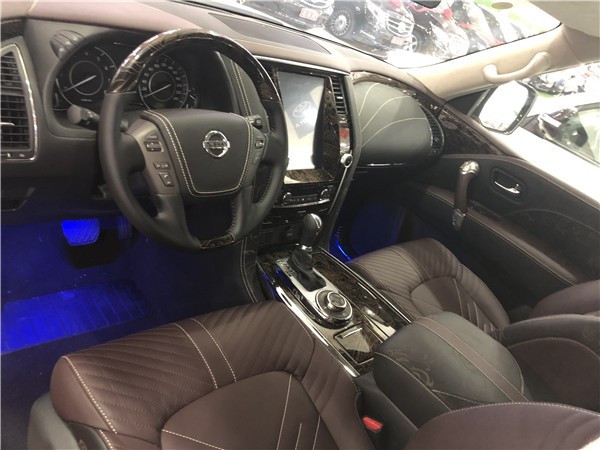 2020款日产途乐xe新车大改款敬请期待