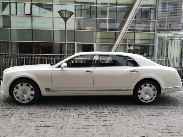 宾利慕尚加长版 卓然超群体验杰出之作