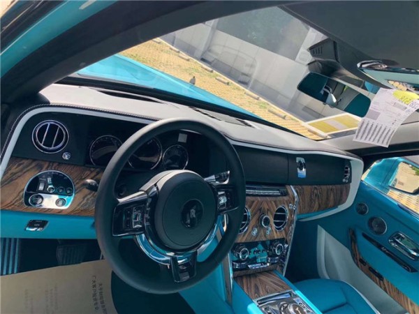 高贵典雅浑然天成 20款劳斯莱斯库里南