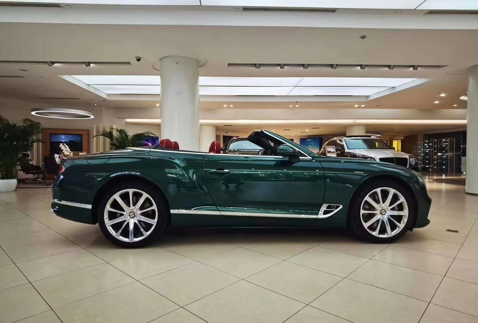 20款宾利欧陆gt 奢华敞篷风衬璀璨之光