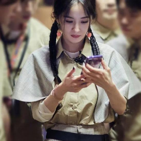 种草达人幂幂子教你时髦tips，一起找米奇做最酷的MOCO女孩