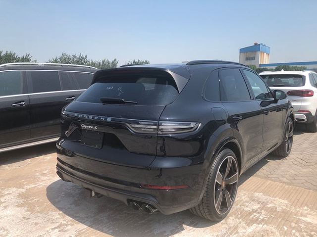 19款保时捷卡宴s报价弹射起步抬头显示