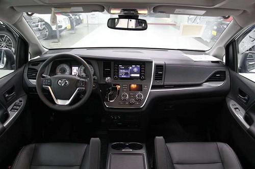 20款塞纳四驱顶配 家用商务空间舒适兼得