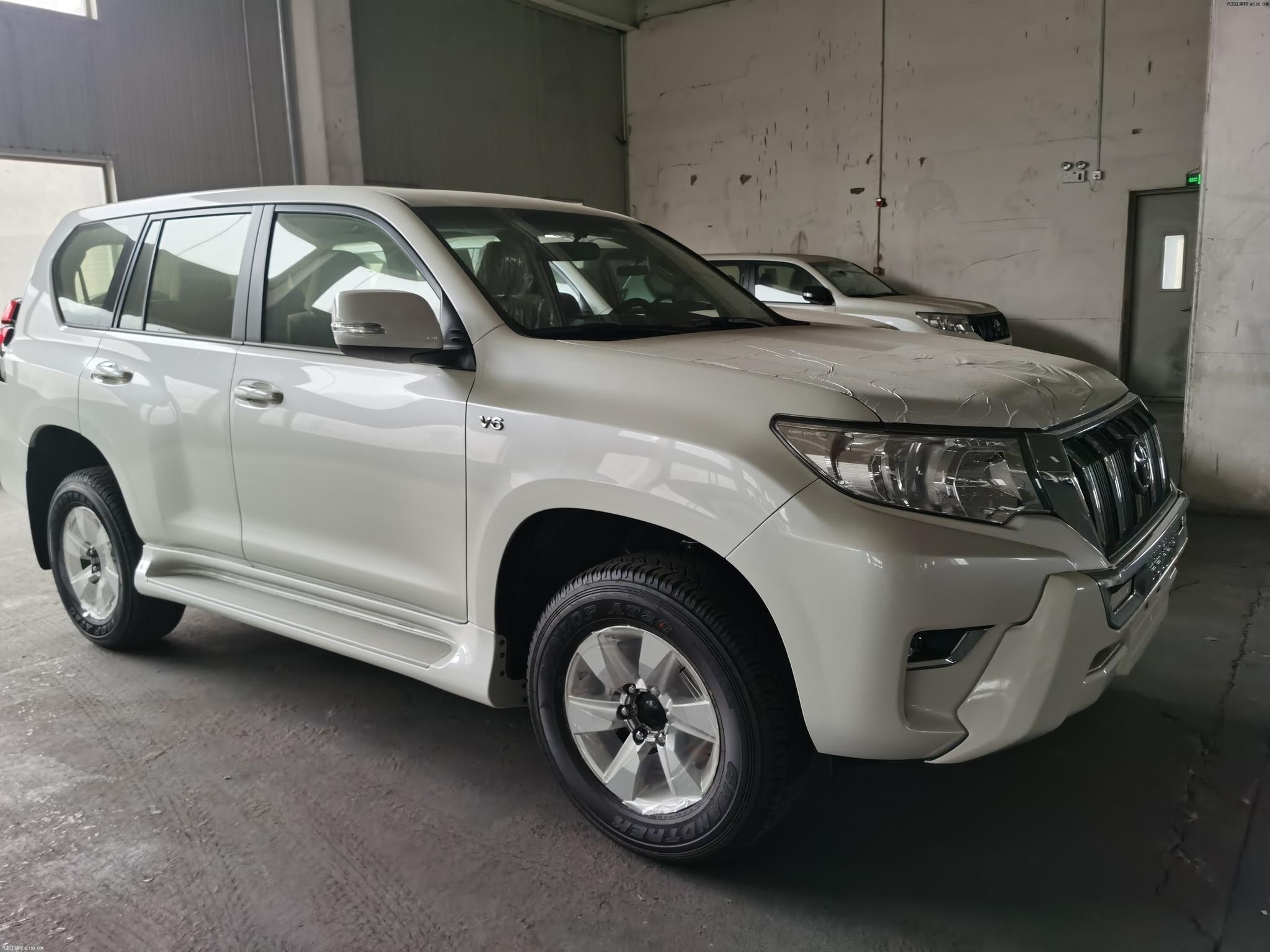 丰田霸道4000v6 最新行情手续齐可分期