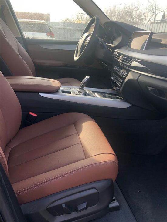 硬派越野国五降价爆售 18款宝马x5现车