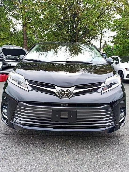 20款丰田塞纳 进口商务mpv热销直降3万