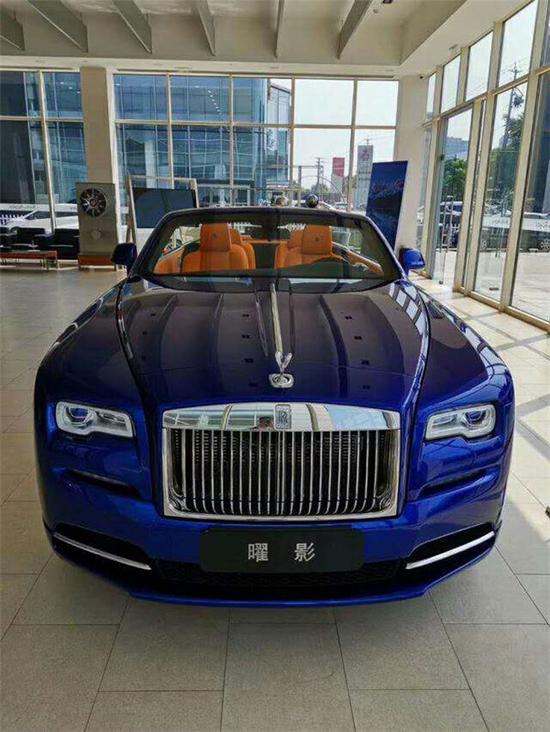 劳斯莱斯耀影黑夜中唤醒你的感官和激情