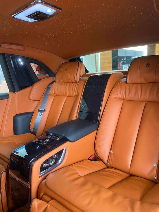 劳斯莱斯加长幻影大佬的座驾优惠30万元