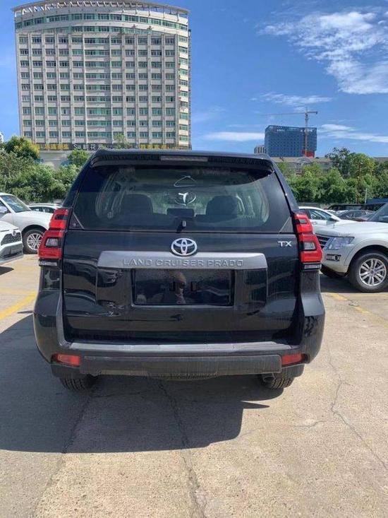 20款丰田霸道2700底挂天窗版港口优惠价