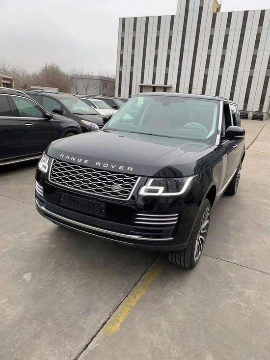 路虎揽胜行政加长版港口降价元旦促销中