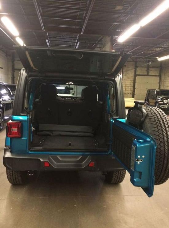 2020款吉普牧马人硬派越野国六现车预售