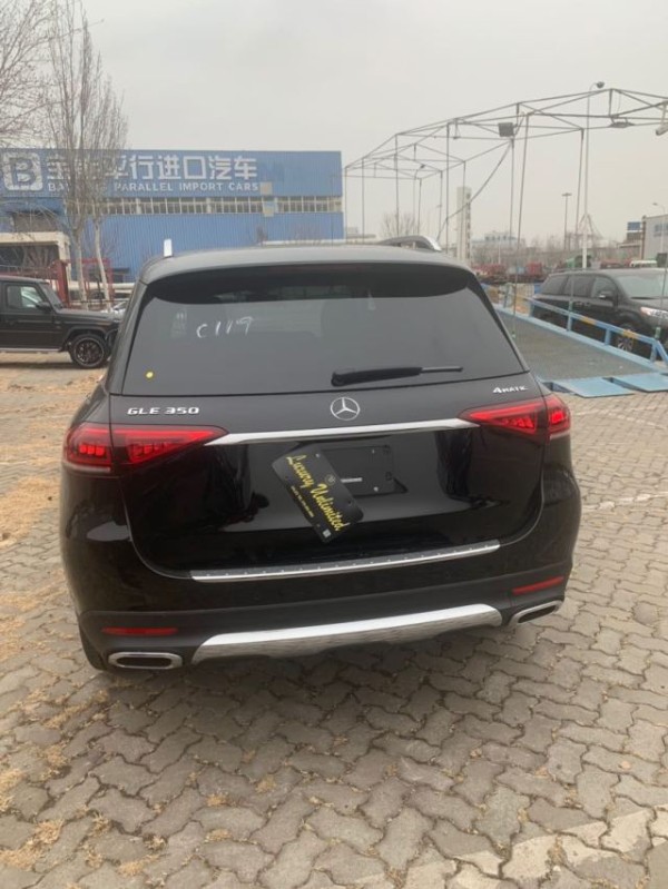 机组成混合动力系统驱动,综合最大功率(325kw) 442ps,扭矩可达650nm