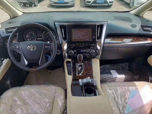 2020款丰田埃尔法双擎现车特价