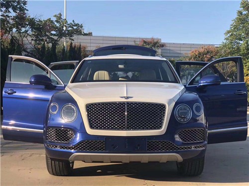 19款欧规版宾利添越蓝色双拼现车销售