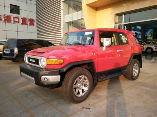 2019款丰田fj酷路泽红色气泵版特价直销