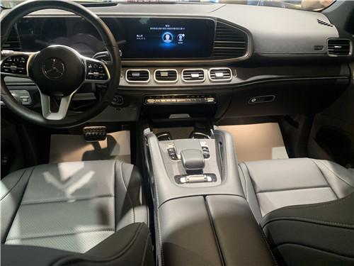 20款奔驰GLS450顶配大型豪华SUV降价促销