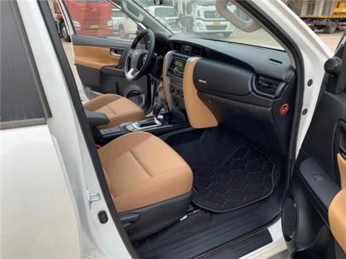 2020款丰田穿越者2700中东版天津港价格