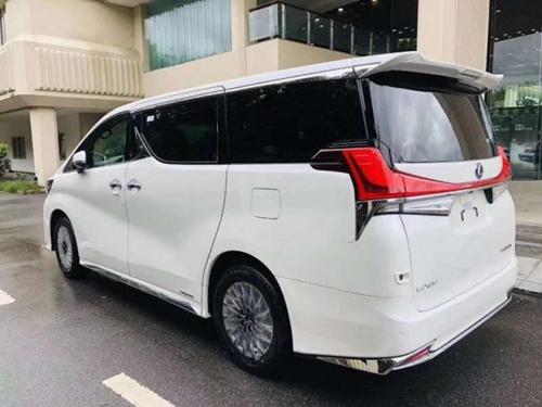 20款雷克萨斯LM300h七座商务116.6万起