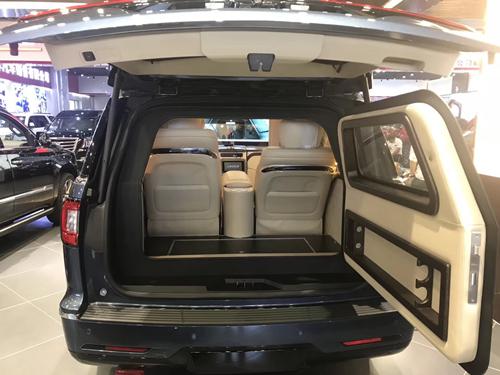 20款林肯领袖一号商务车特惠价132万起