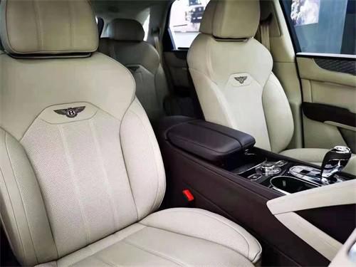 2021款宾利添越4.0V8新年热销送礼购车