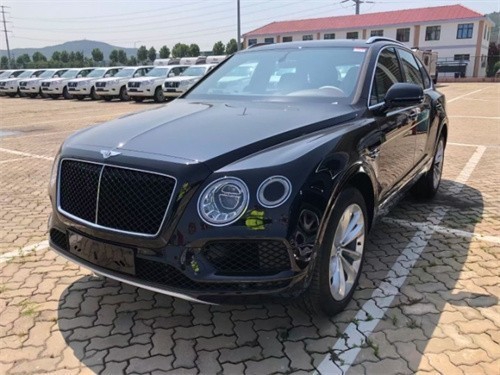 2021款宾利添越40t贵族气息动感与奢华