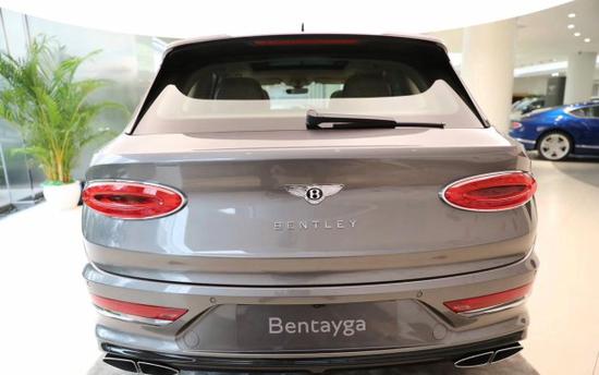 首批2021款宾利添越 配4.0T V8发动机