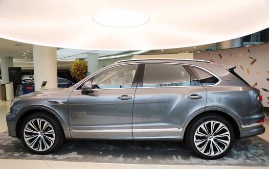 首批2021款宾利添越 配4.0T V8发动机