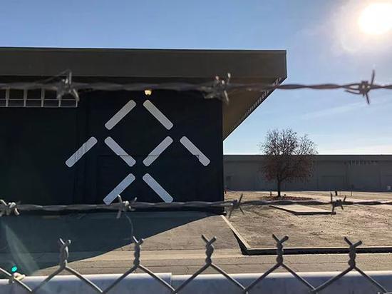 探访贾跃亭美国造车工厂：“除了大扫除刷漆，这里什么都没发生”