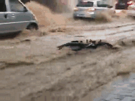 老司机都会中招：大雨天开车常出现的“三大幻觉”