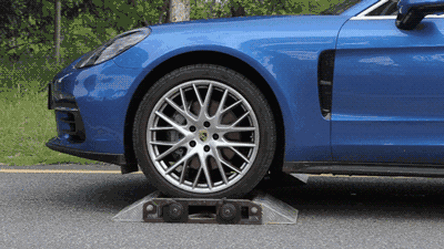 没想到！这台“轿跑”的四驱居然秒杀了90%的SUV