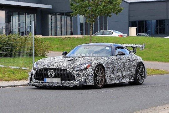 全新奔驰AMG GT谍照图曝光 搭4.0T V8引擎
